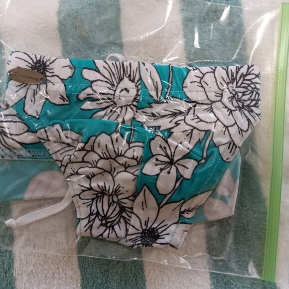 NEPTUNE DESIGNER SWIMBRIEF, SIZE SMALL, WHITE FLOWERS ON TEAL (Pre-Owned) - Picture 10 of 10
